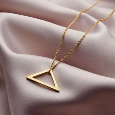 نماد مثلث زیورآلات